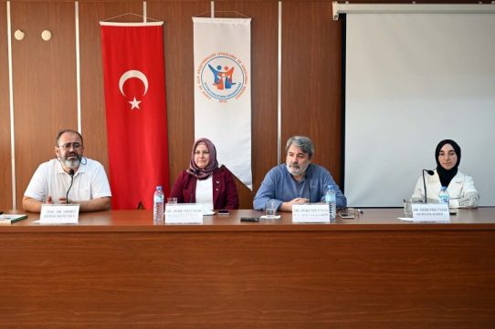 “Kadına Karşı Şiddetin Önlenmesi ve Ailenin Korunması” Söyleşisi Düzenlendi