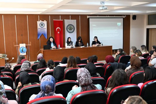 “8 Mart Dünya Kadınlar Günü Paneli” Düzenlendi